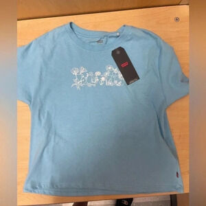 COPY - LEVI’S flower logo blue tshirt basic graphic tshirt